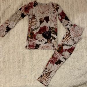 Posh Peanut Black Rose